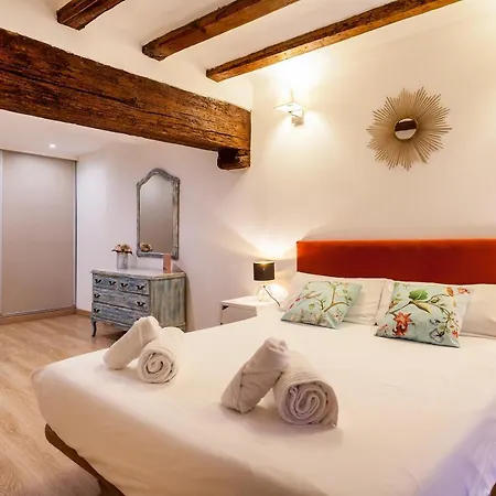 Lovely Duplex In Old Town Valencia
